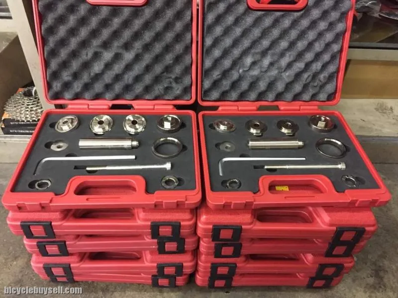 CEMA BB BEARING TOOLS (PULLER / INSTALLER)