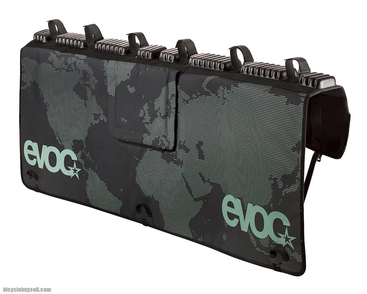 EVOC Pickup Tailgate Pad can fit 6 bikes
