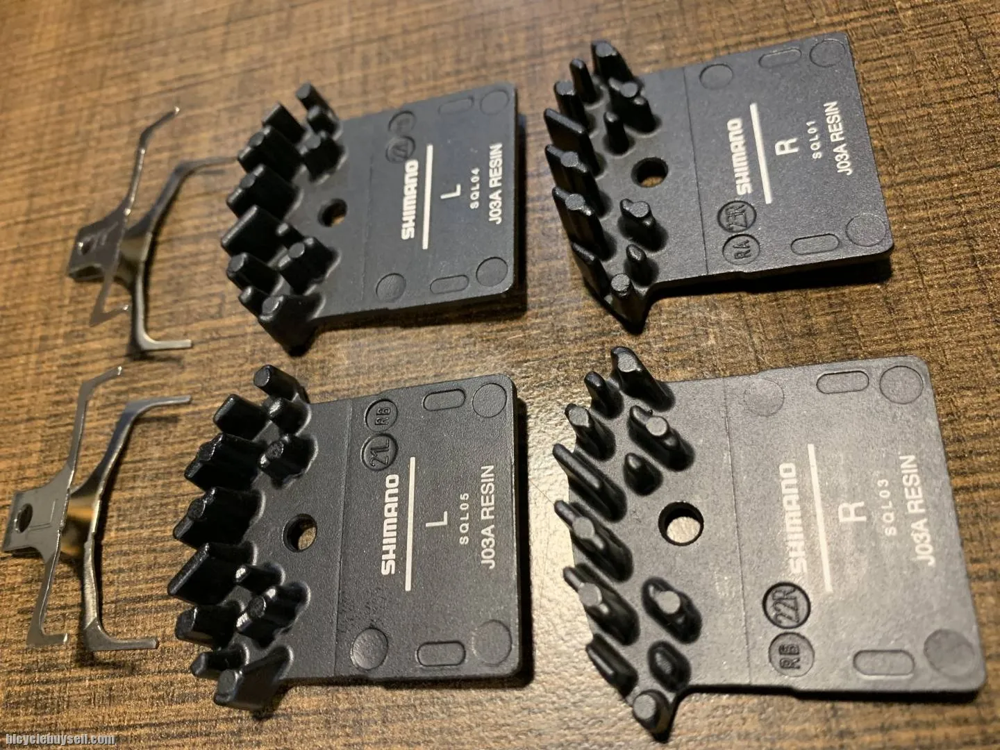 SHIMANO DEORE/XT/XTR  J05A ICE TECH BRAKE PAD *FRONT &amp; REAR