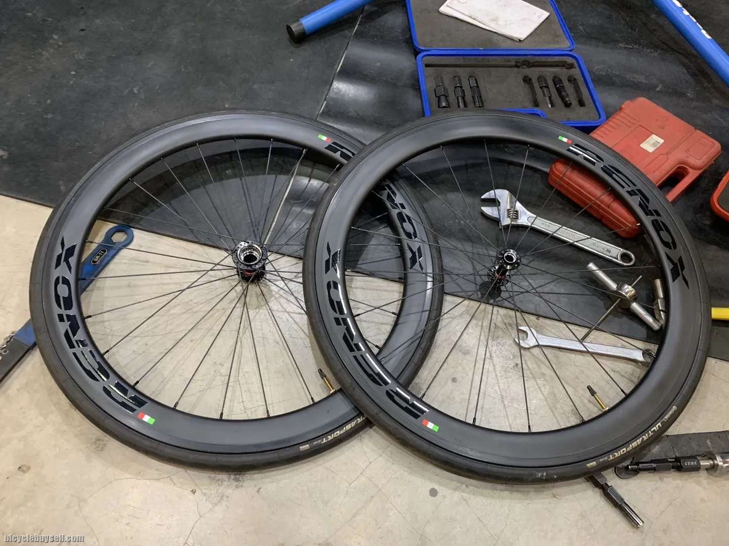 CEMA CERAMIC BEARINGS (RENOX CARBON WHEELSET WITH NOVATEC HUB)