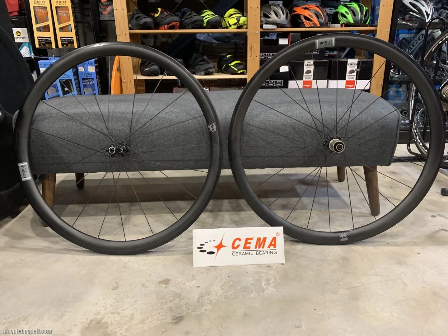 CEMA CERAMIC BEARINGS ( CINSTILLA CARBON WHEELSET )