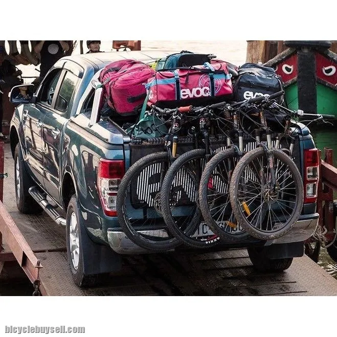 EVOC Pickup Tailgate Pad can fit 6 bikes