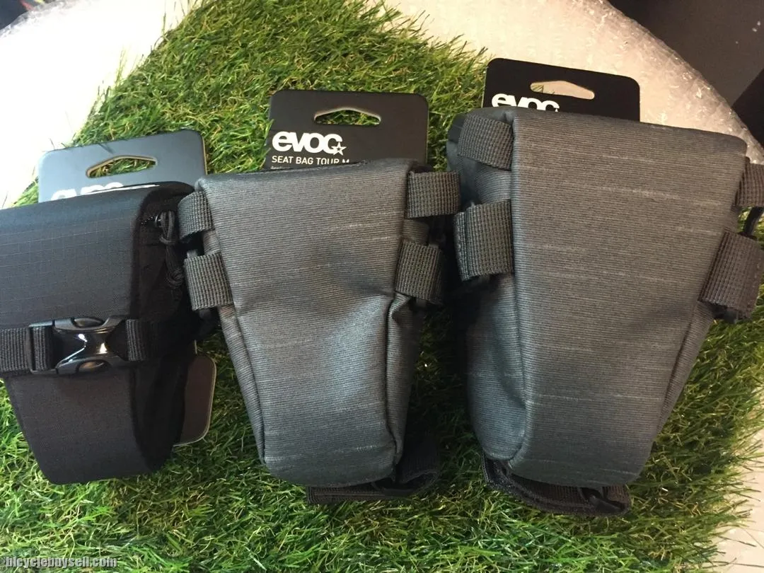 EVOC SEAT BAG  0.3L (S) 0.5L (M)