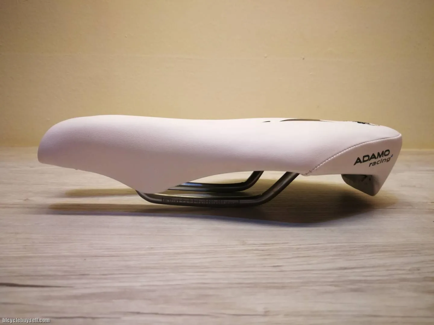 ISM Adamo Racing Split Nose Road Triathlon TT Multisport Bicycle Bike Seat Saddle