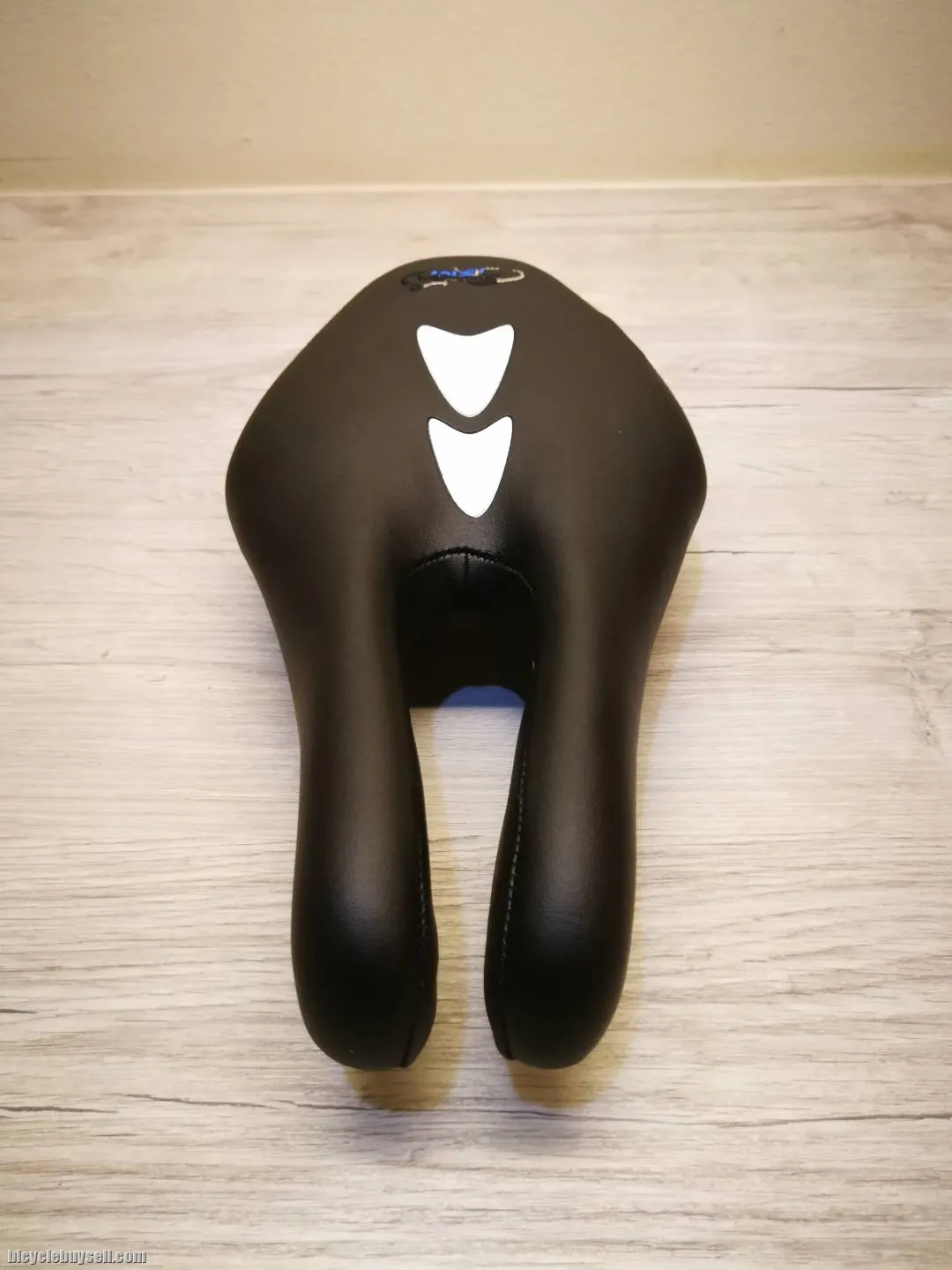 ISM Adamo Racing Split Nose Road Triathlon TT Multisport Bicycle Bike Seat Saddle