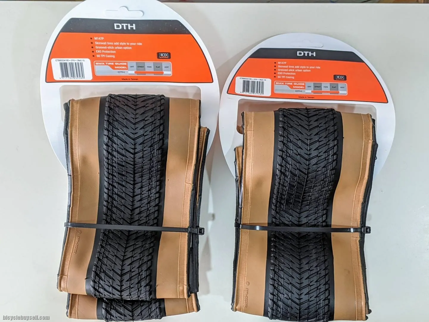 Maxxis DTH 26 x 2.15 Tan Wall