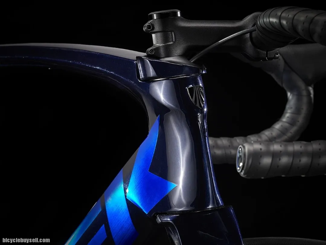 2022 TREK MADONE SL 7 E-TAP READY STOCK !