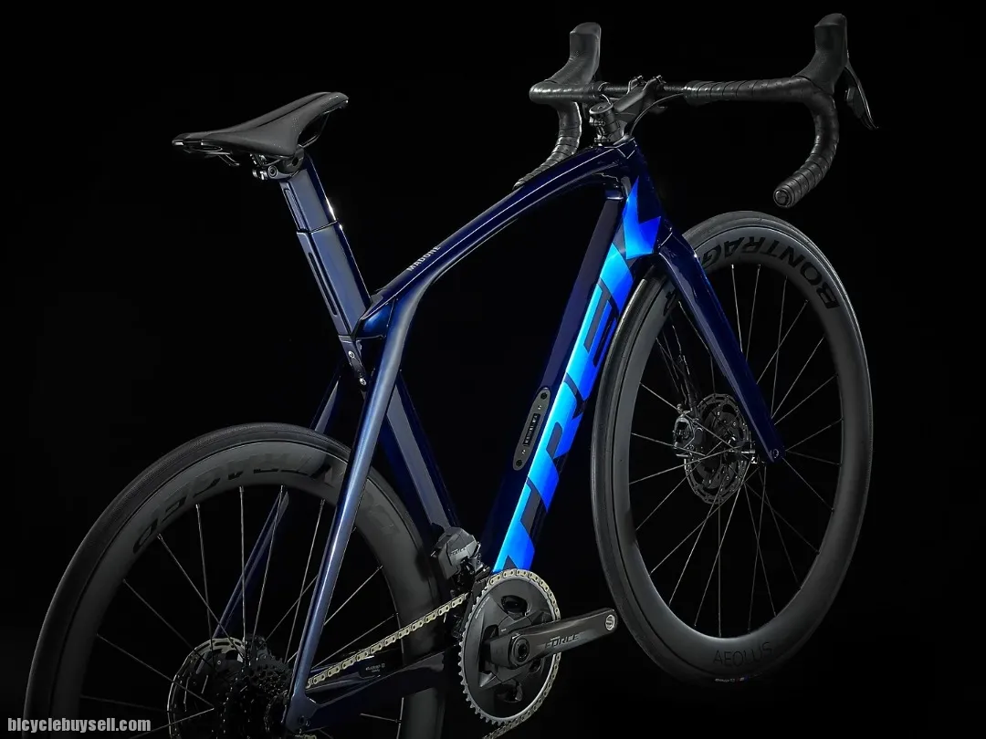 2022 TREK MADONE SL 7 E-TAP READY STOCK !