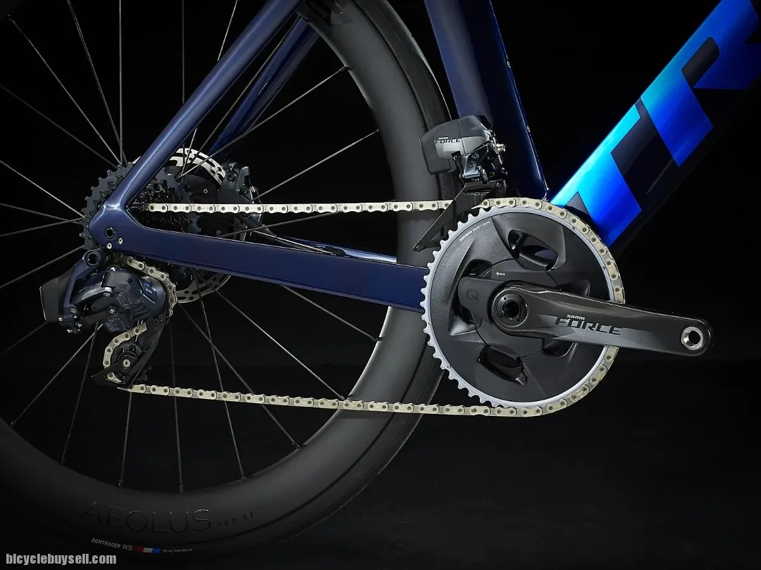 2022 TREK MADONE SL 7 E-TAP READY STOCK !