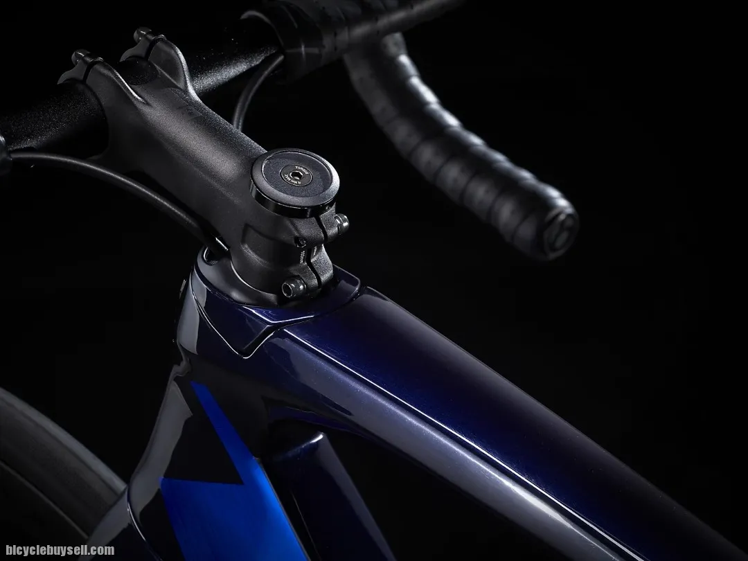 2022 TREK MADONE SL 7 E-TAP READY STOCK !