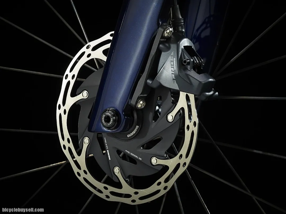 2022 TREK MADONE SL 7 E-TAP READY STOCK !