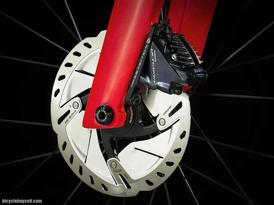 2022 TREK MADONE SL 6 DISC !