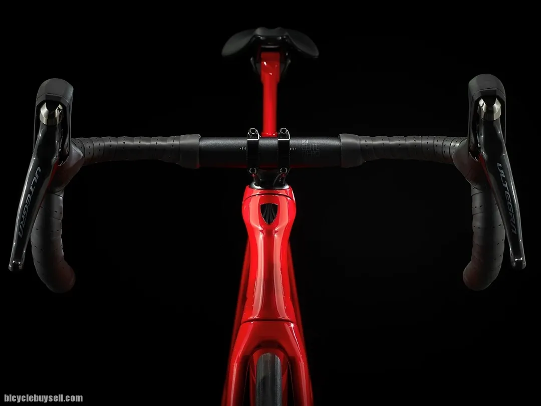 2022 TREK MADONE SL 6 DISC !