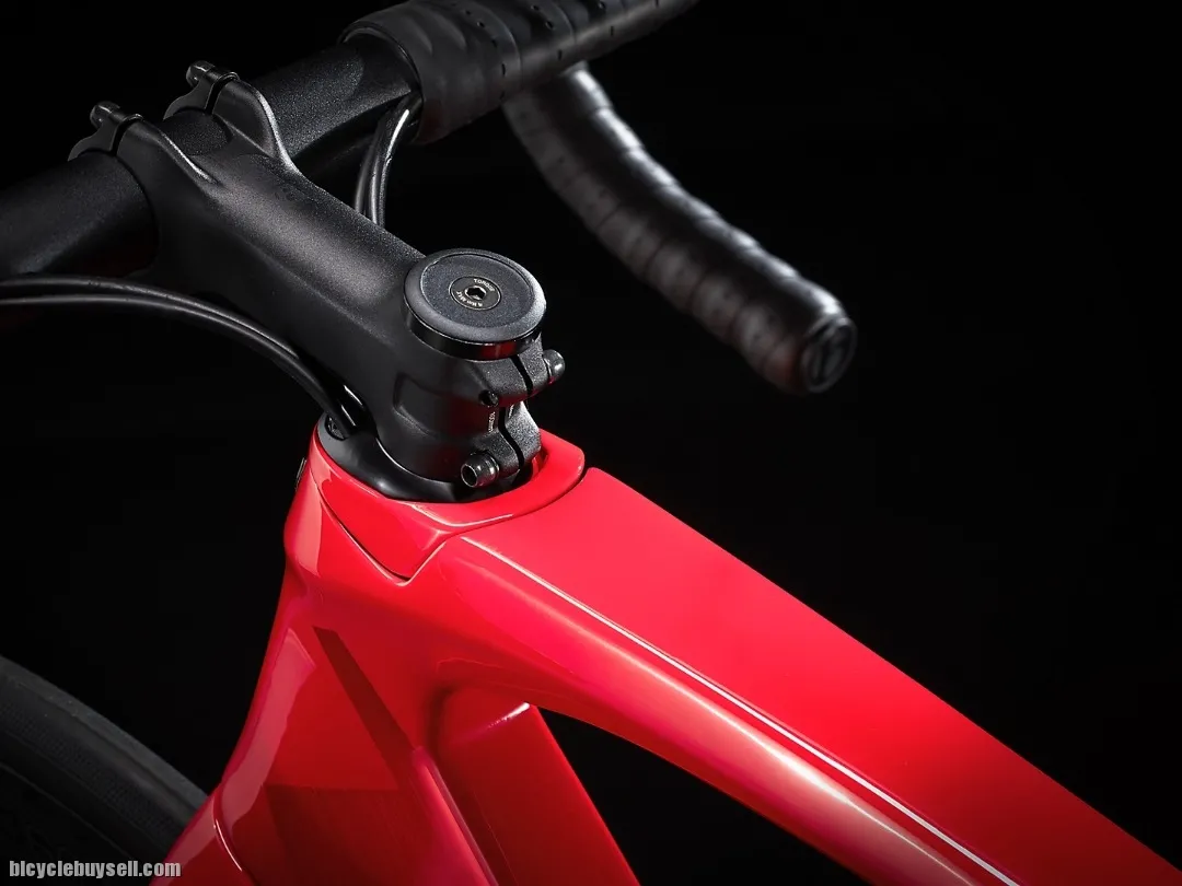 2022 TREK MADONE SL 6 DISC !