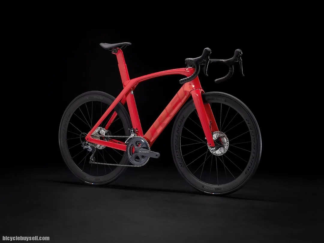 2022 TREK MADONE SL 6 DISC !