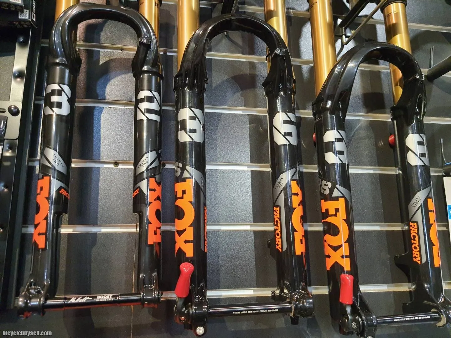 2023 Fox 32 Step Cast Boost(100mm)Kashima