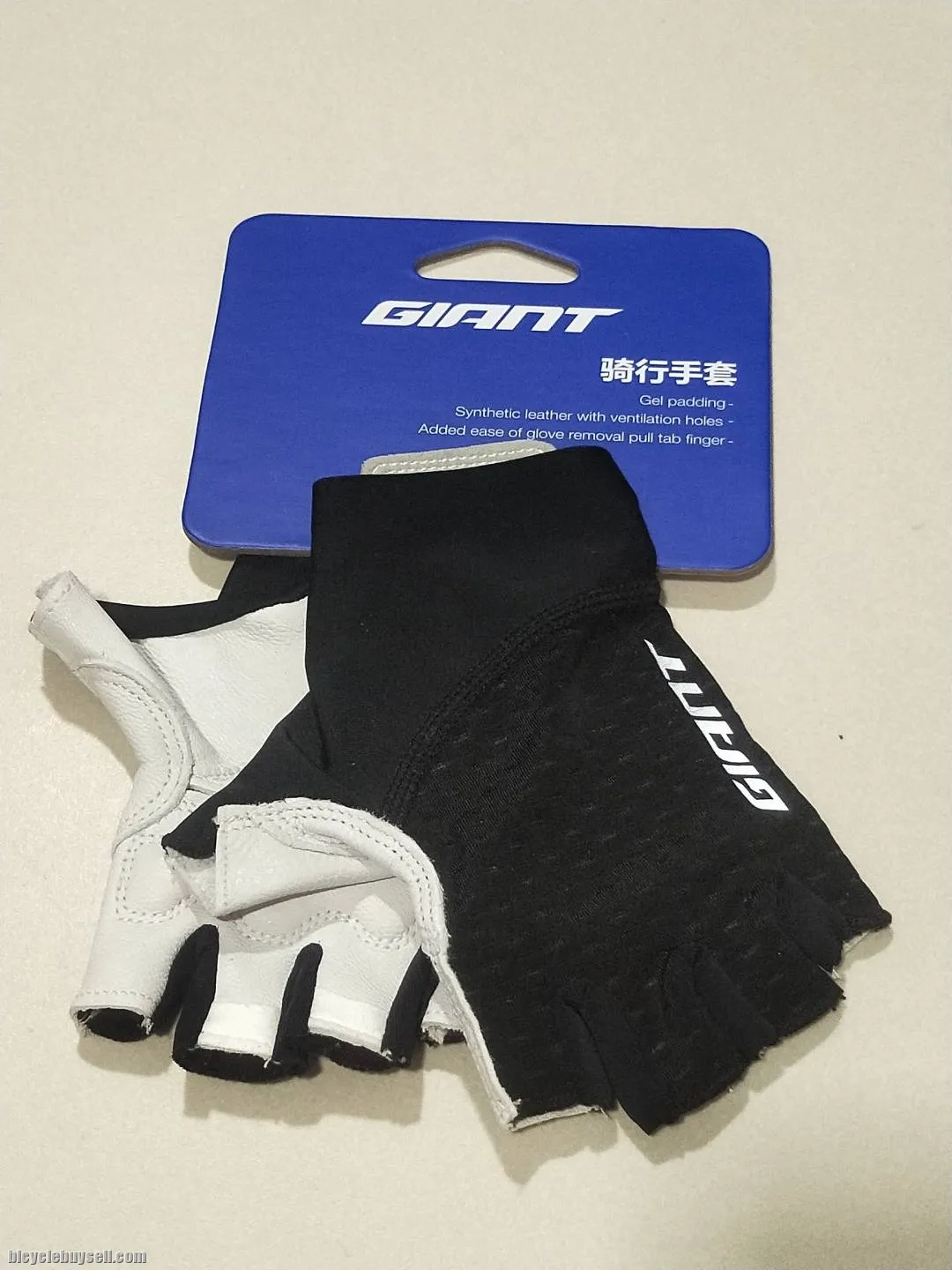 Giant Gallop Series Premium Cycling Gloves Half Finger in Red and Black Color Options Gel Padding