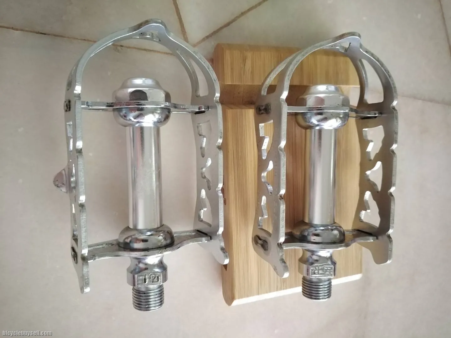 KYOKUTO Pedal Set NOS Vintage