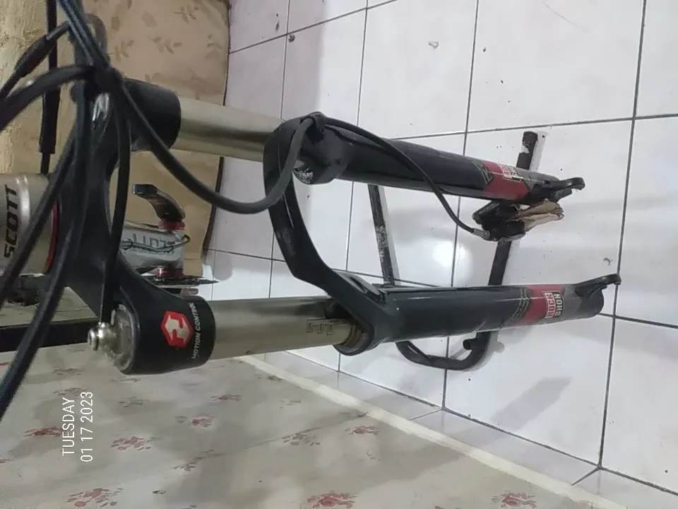 Rock shox Reba RL Dual Air 29er