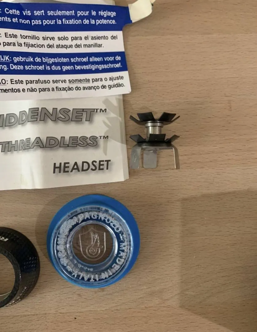 Campagnolo hiddenset headset 1-1/8