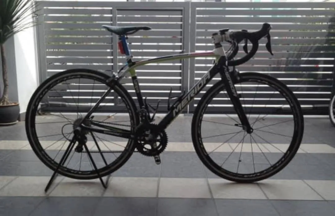 Merida Scultura cf905 road bike