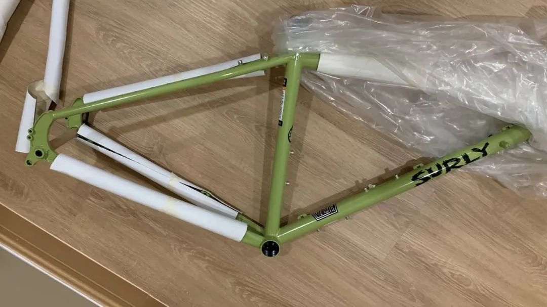 2022 Surly Disc Trucker, size 42cm