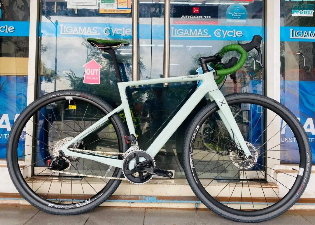 Cannondale SupersixEvo Se Gravel New!