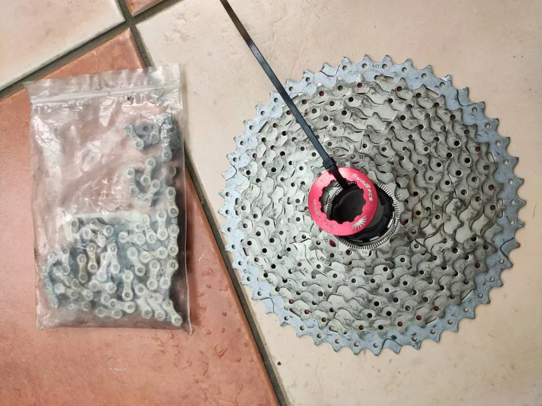 CSMX8 sunrace 11-46t 11speed cassette and chain