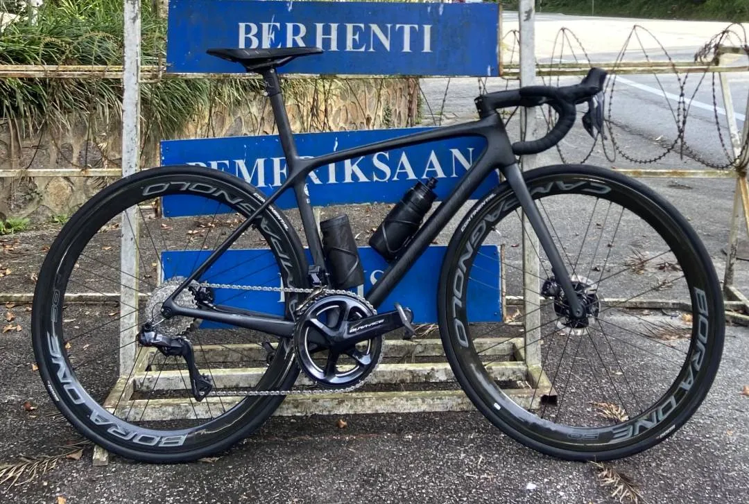 Giant TCR Advanced SL Disc (Raw Carbon Frame) Complete bike