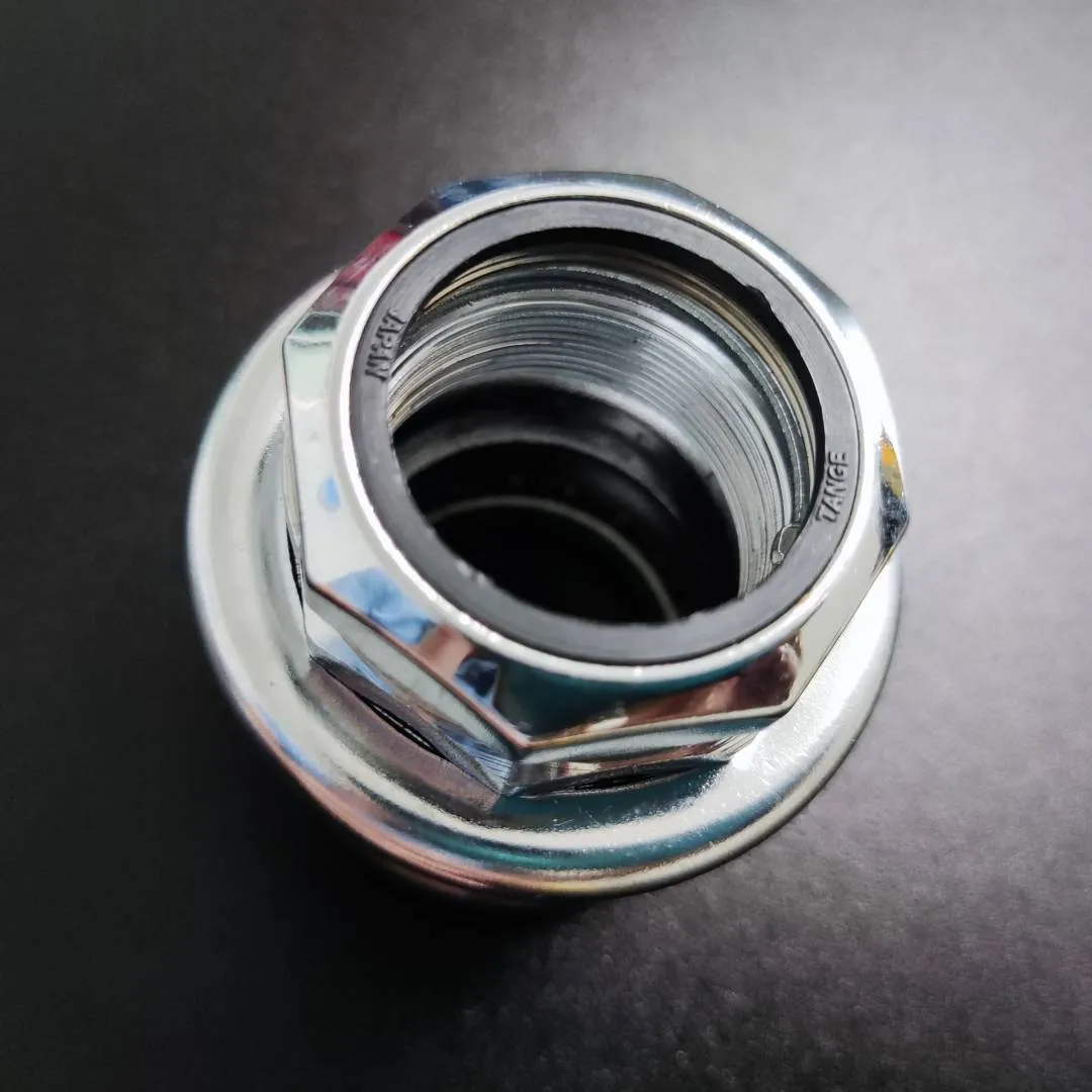 Tange 1-1/8 Inch 28.6mm Threaded ball bearing Headset