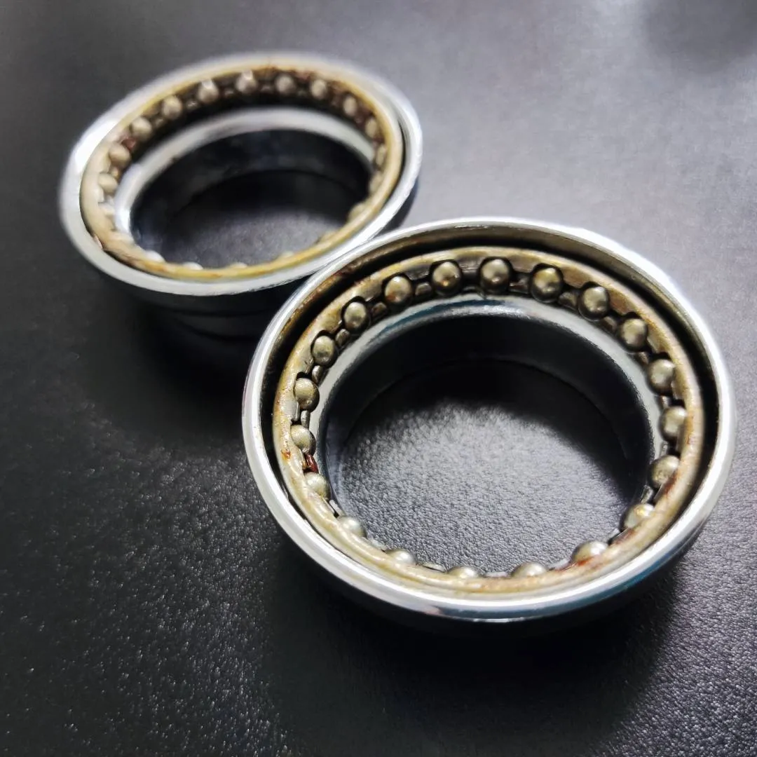 Tange 1-1/8 Inch 28.6mm Threaded ball bearing Headset