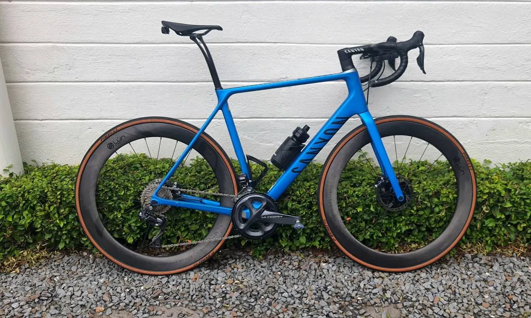 Canyon Endurace Di2 - Size L - TT/ Triathlon Setup Option