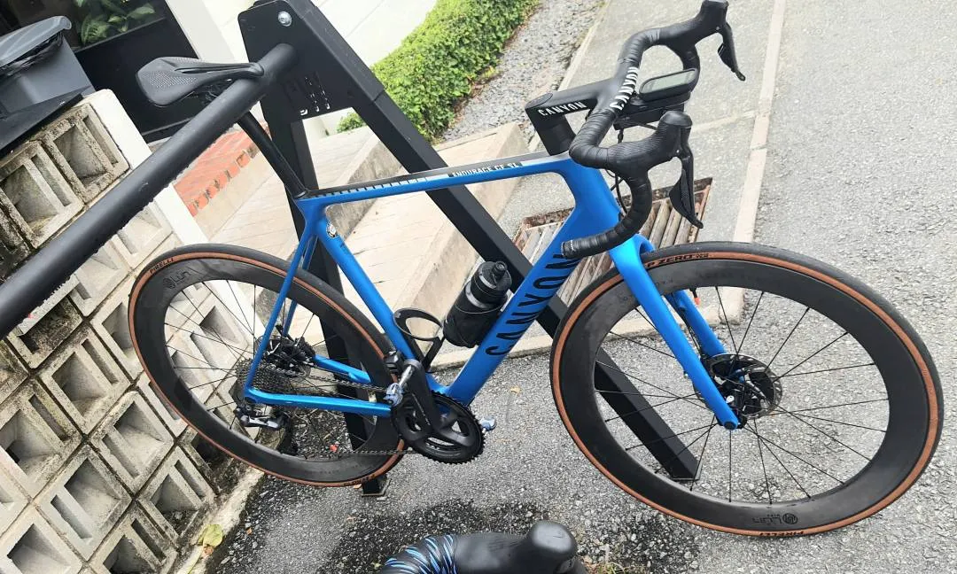 Canyon Endurace Di2 - Size L - TT/ Triathlon Setup Option