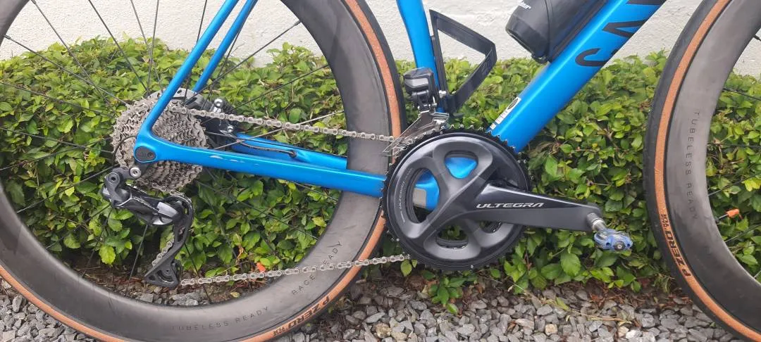 Canyon Endurace Di2 - Size L - TT/ Triathlon Setup Option