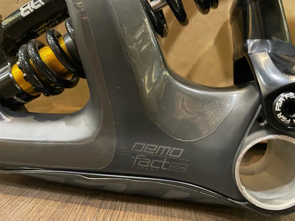 SPECIALIZED DEMO FRAME SET CHEAP CHEAP SELLING !