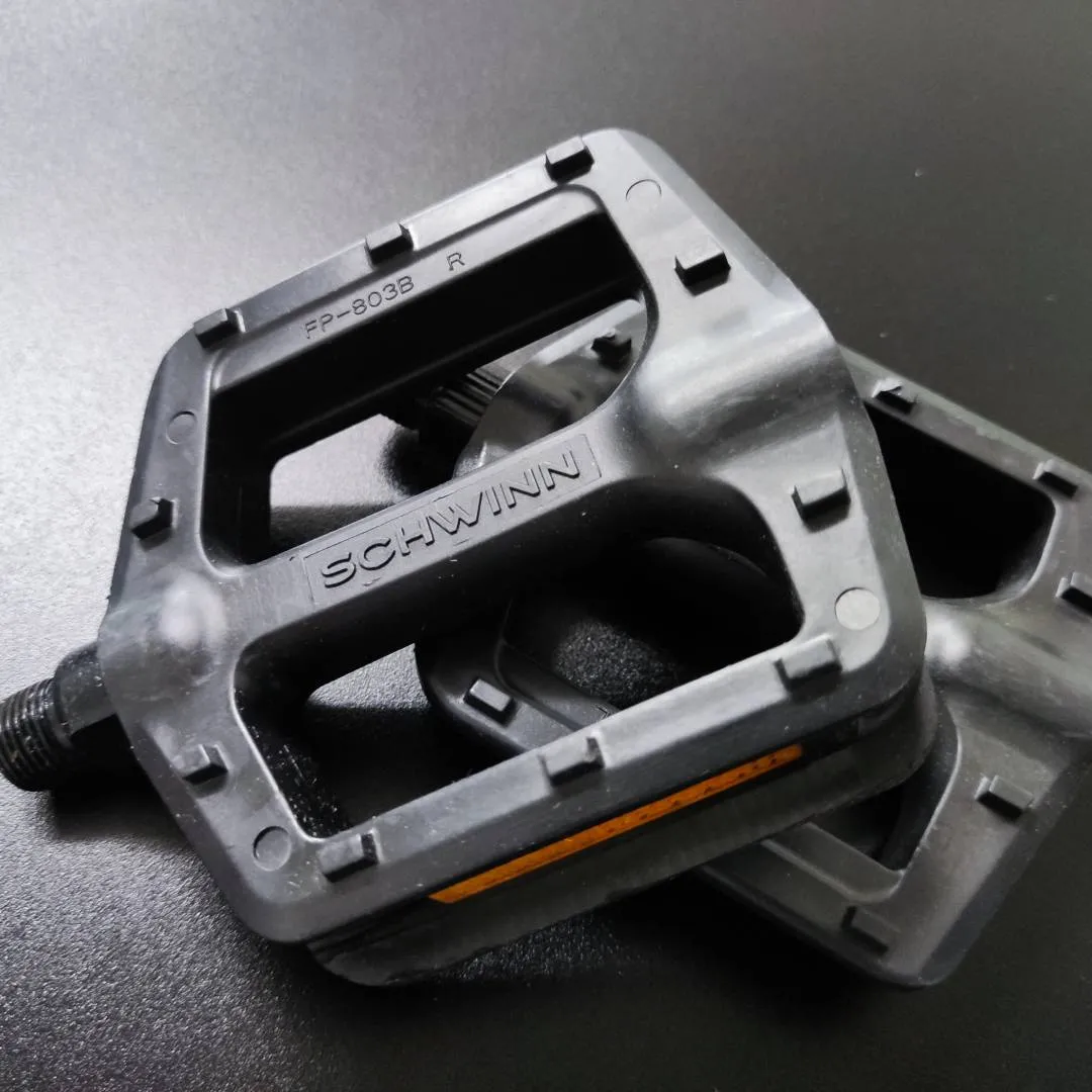 SCHWINN Nylon Flat MTB Road Bicycle Pedal
