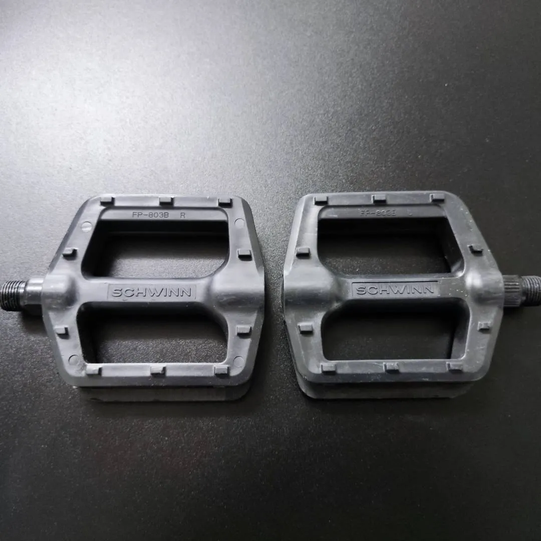 SCHWINN Nylon Flat MTB Road Bicycle Pedal
