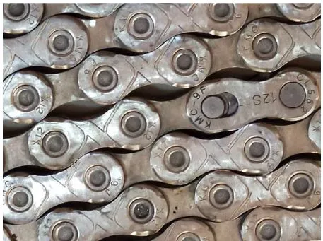 KMC 12SPEED CHAIN - USED LESS THAN 150KM, JUST WITH 2 WEEKS, SELLING DUE TO UPGRADE TO GOLD CHAIN