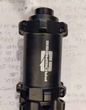 PROGRESS FRONT HUB THRU AXLE 15X100MM ENDURO HUB 28HOLE HUB - LAST UNIT OFFER (ORIGINAL PRICE RM428)