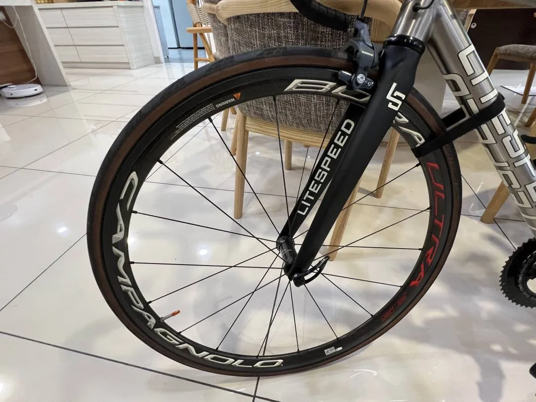 Titanium lite speed size 52
