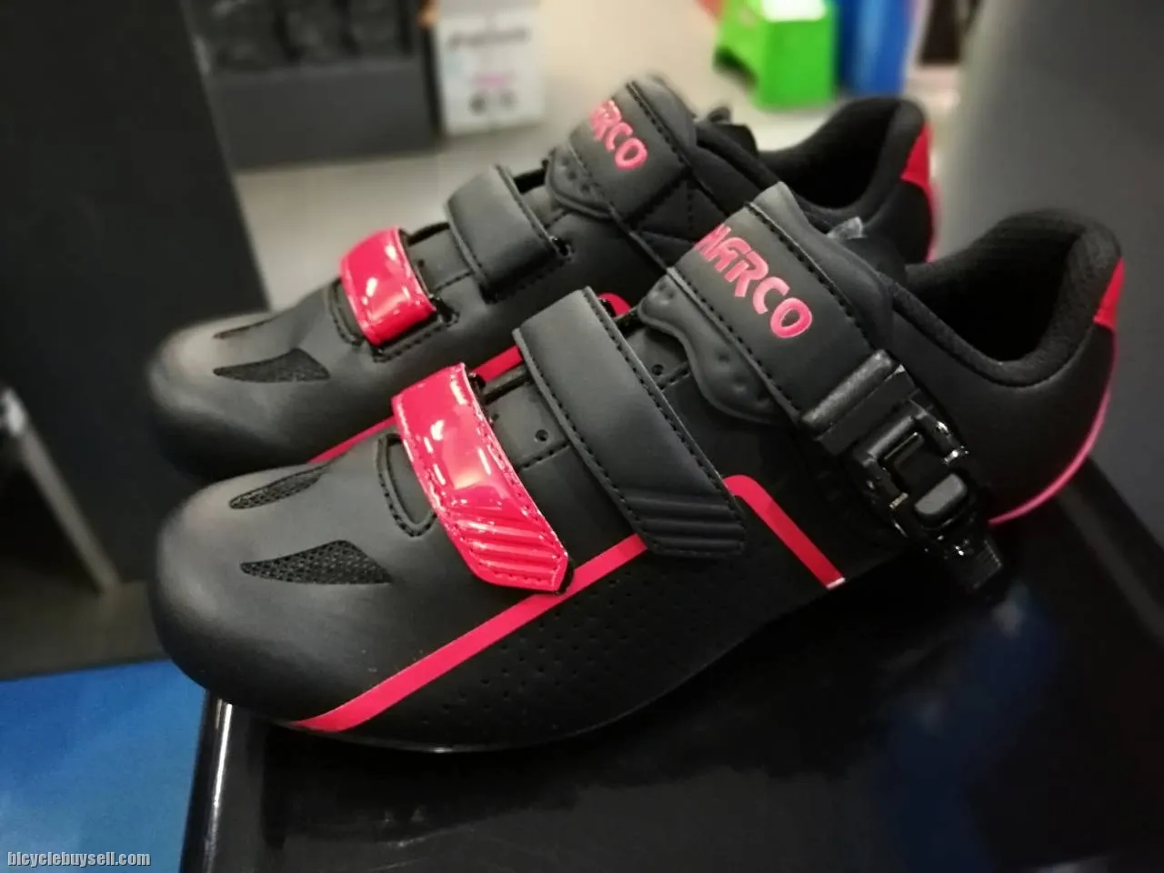 Smarco Road Bike Cycling shoes size 39 TO 45 FREE POSTAGE!! FREE BAG!!