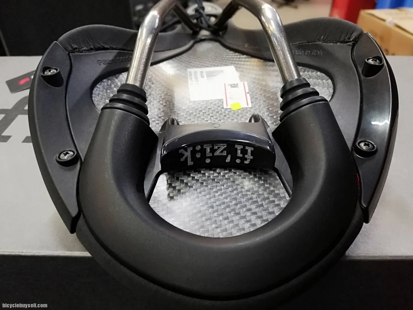FIZIK ALIANTE R3 NEGO
