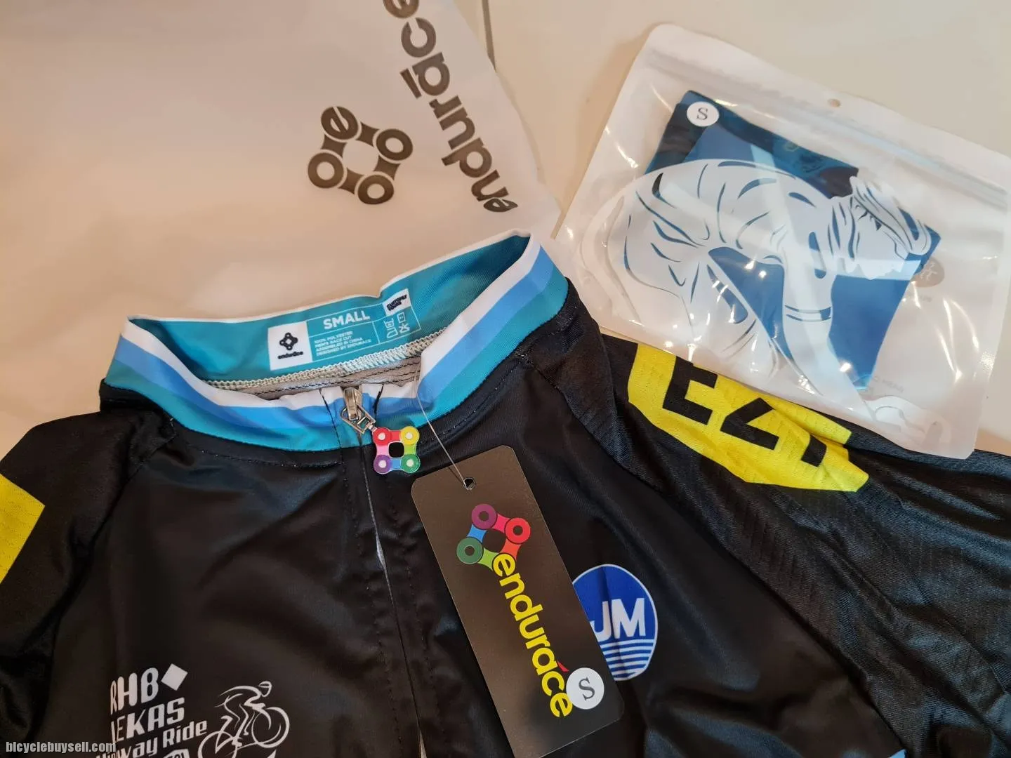 RHB  Lekas Highway Ride 2019 jersey and arm warmer