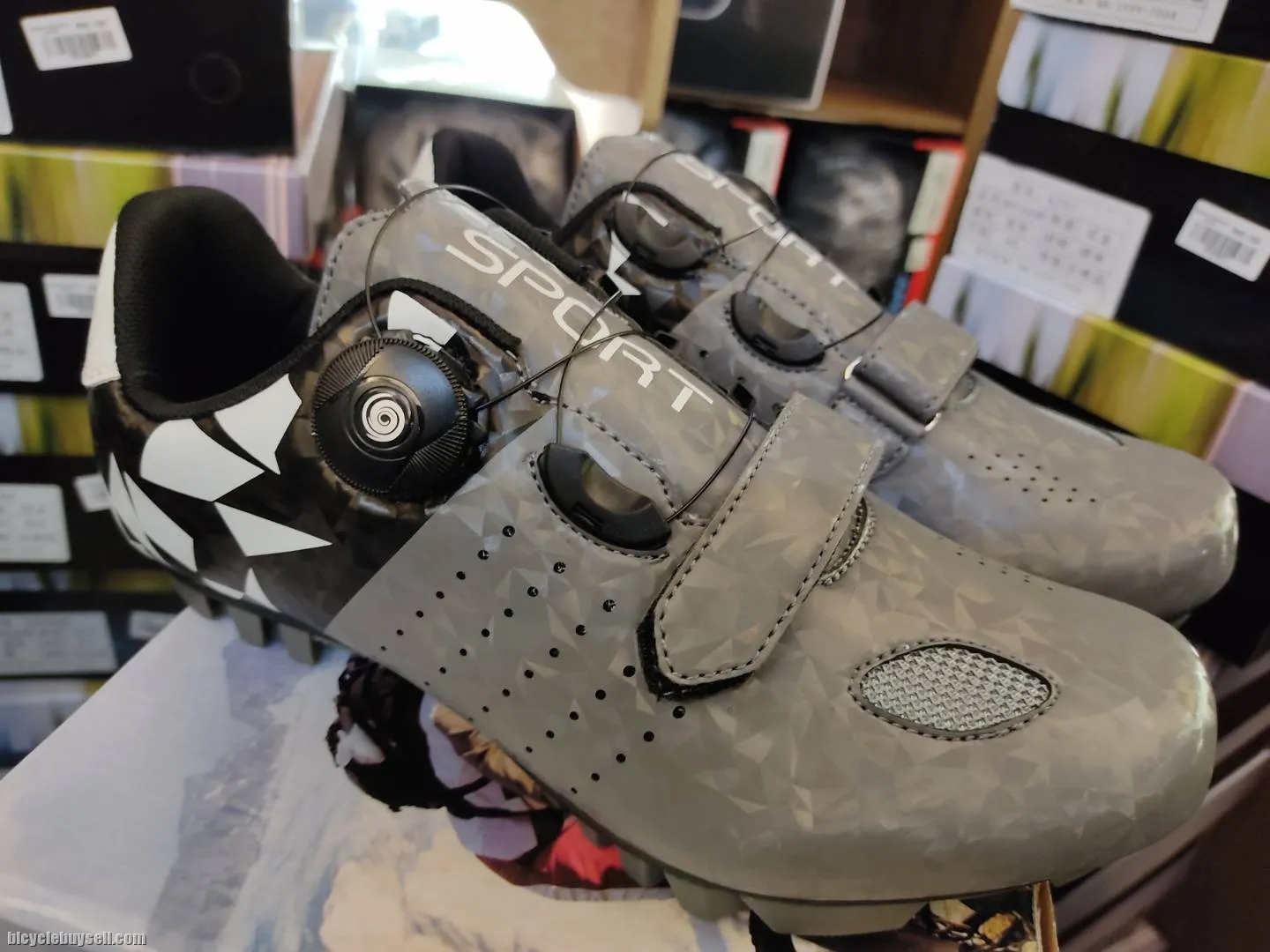SPEED M5B FYCLING SHOES. Special Offer
