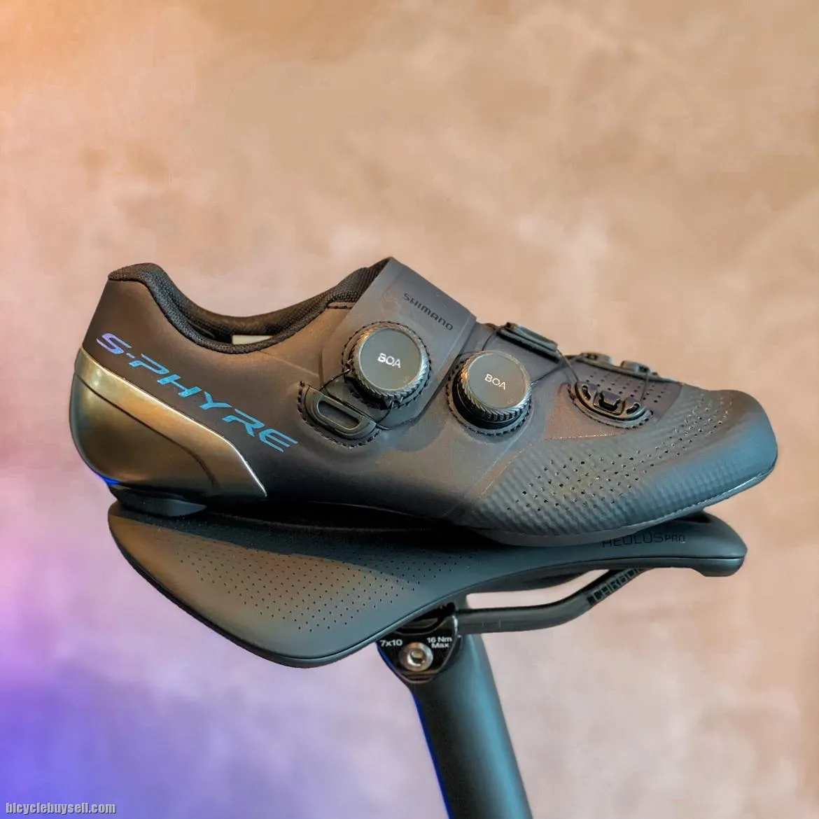 SHIMANO NEW RC902 ROAD SHOE READY STOCK !