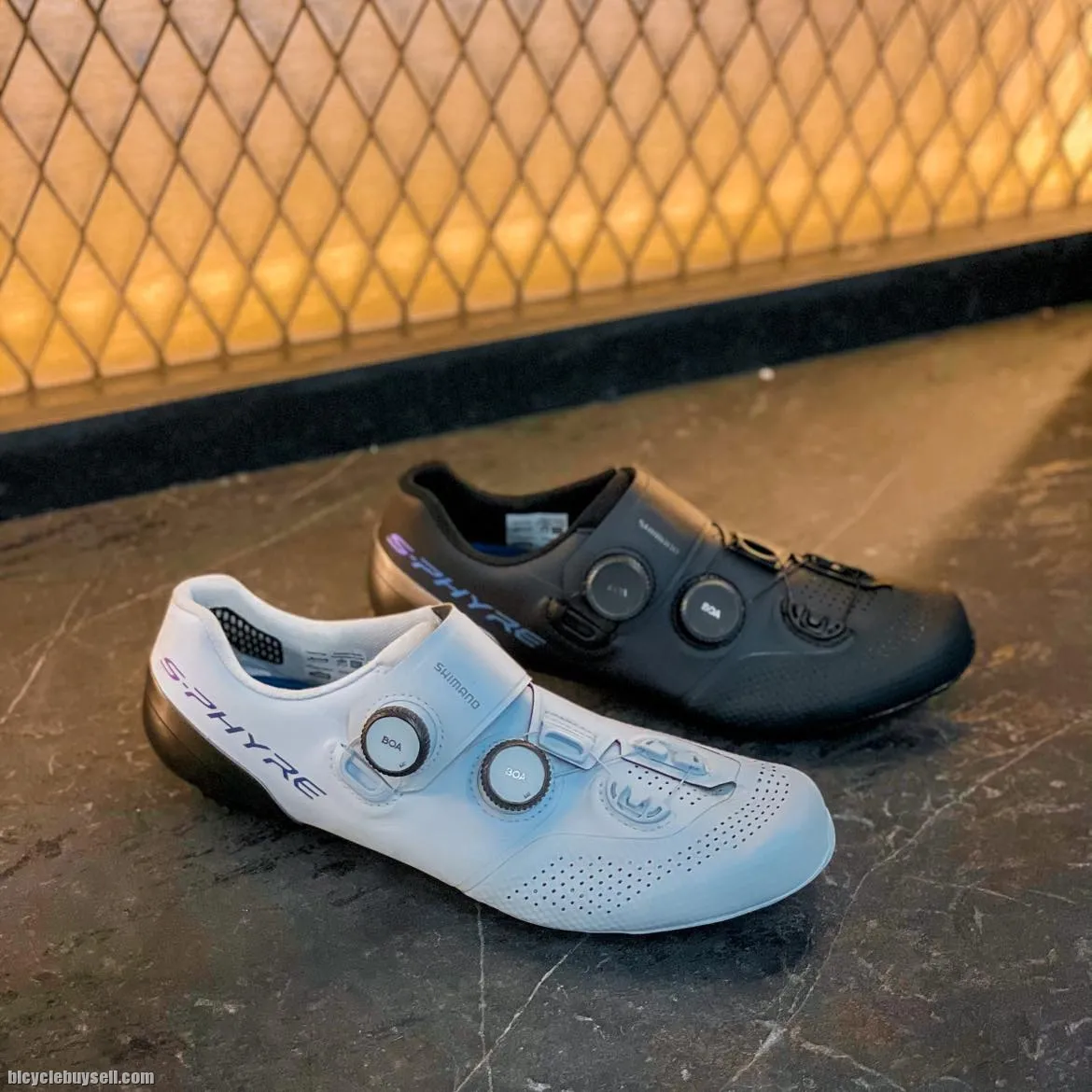 SHIMANO NEW RC902 ROAD SHOE READY STOCK !