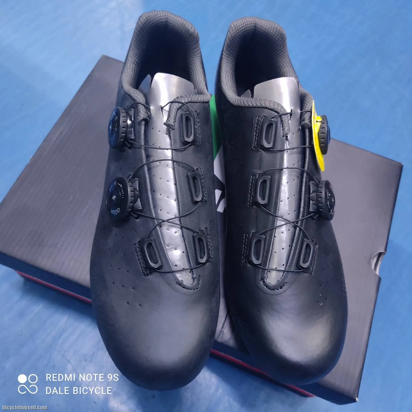 SMARCO NEW MODEL ROAD CYCLING SHOES FREE BAG