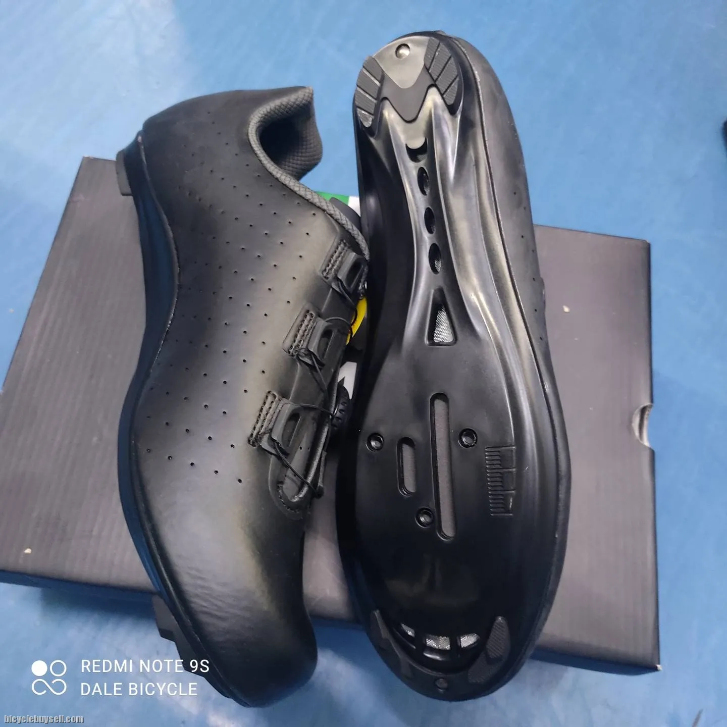 SMARCO NEW MODEL ROAD CYCLING SHOES FREE BAG