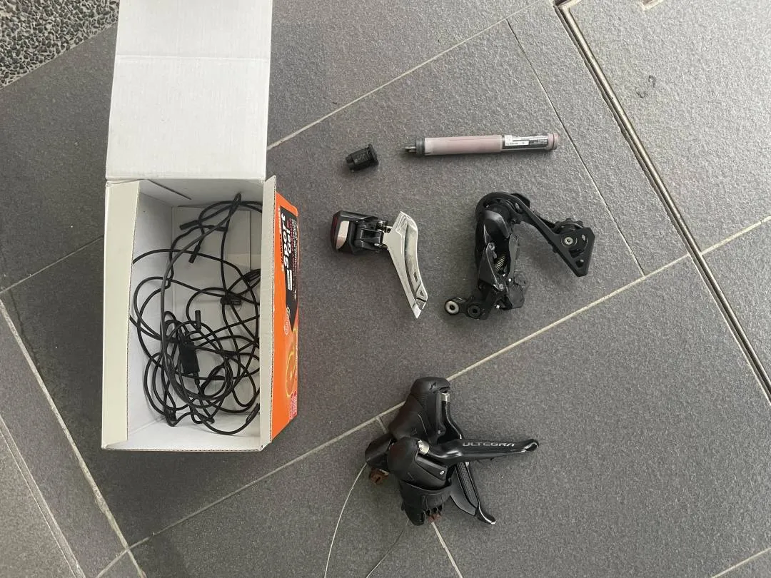 Shimano Ultegra Di2 R8050