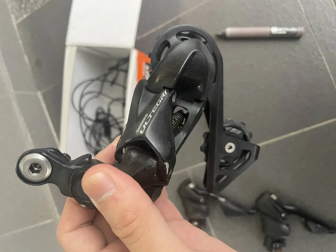 Shimano Ultegra Di2 R8050